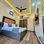 Hotel The Ss Grand Near Taj Mahal